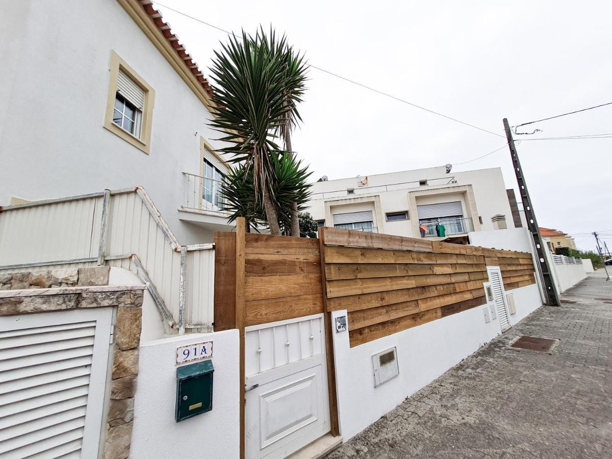 Cloud To Chill Surfhouse Baleal Hostel Ferrel  Exterior photo