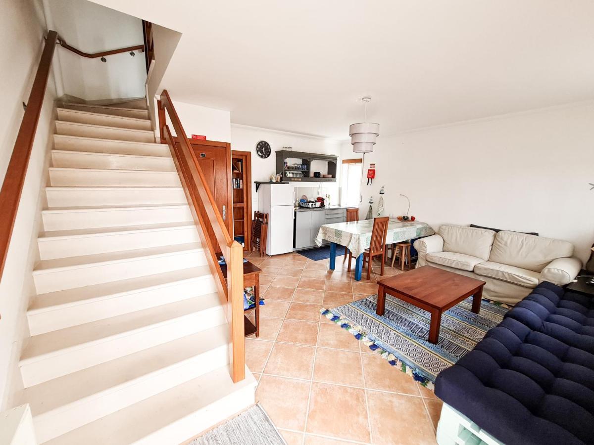 Cloud To Chill Surfhouse Baleal Hostel Ferrel  Exterior photo